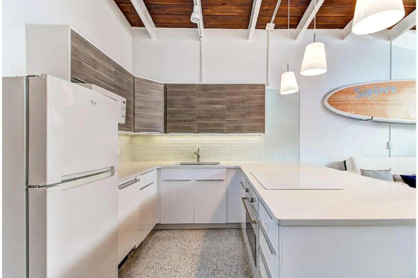 Beachfront Getaway In Siesta Key Exterior photo