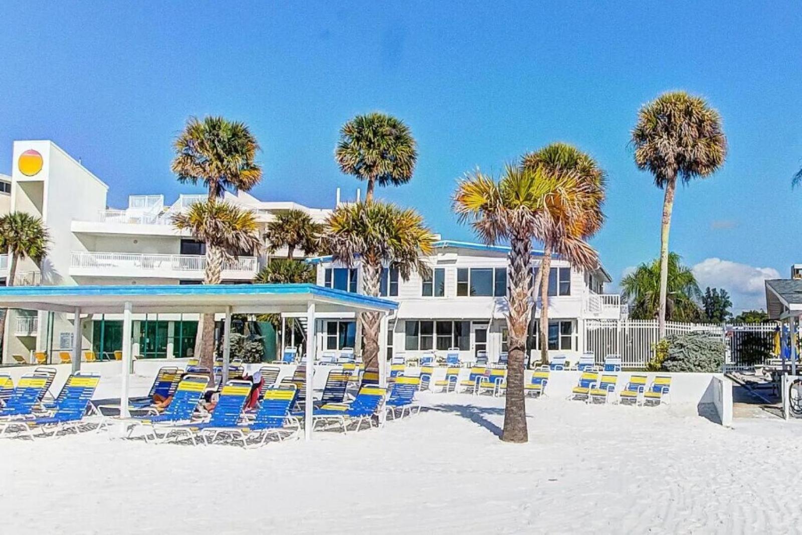 Beachfront Getaway In Siesta Key Exterior photo